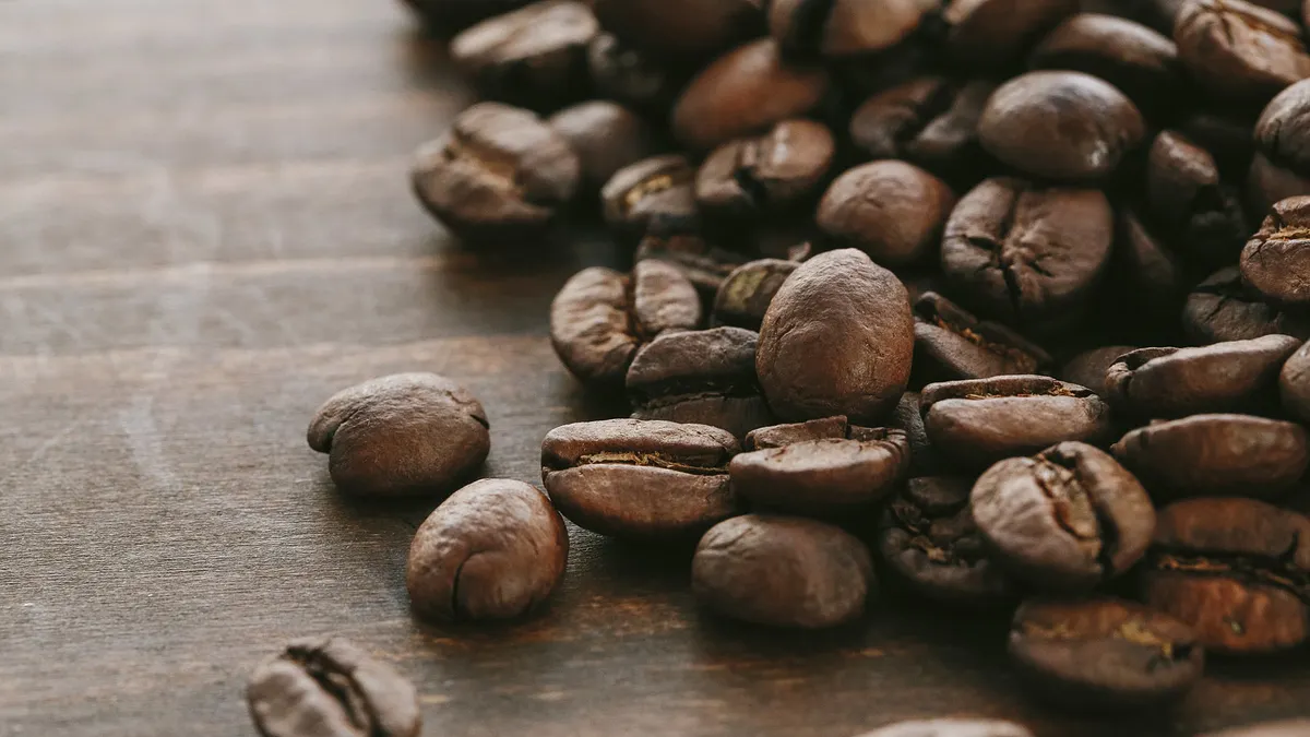 總是覺得買來的咖啡豆不對味嗎?可能是新鮮度出了問題。(圖/pakutaso)
