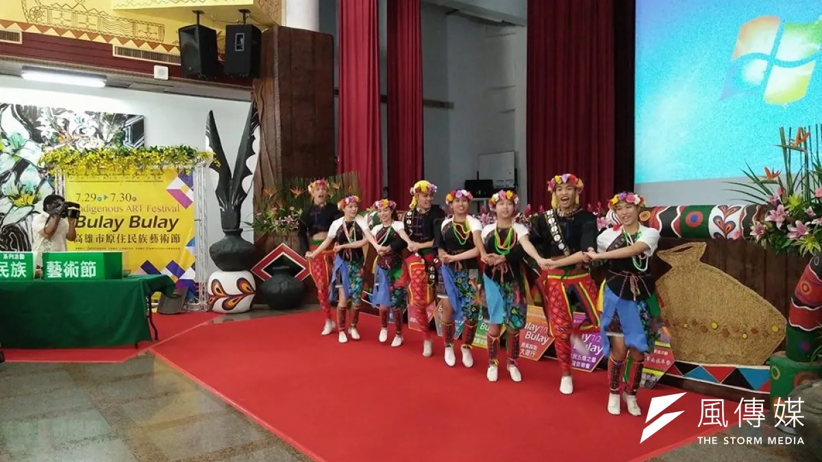 高雄市原住民族藝術節盛大展開,邀請市民朋友到原住民故事館一同欣賞原民藝術饗宴。(圖/龔傑森攝)