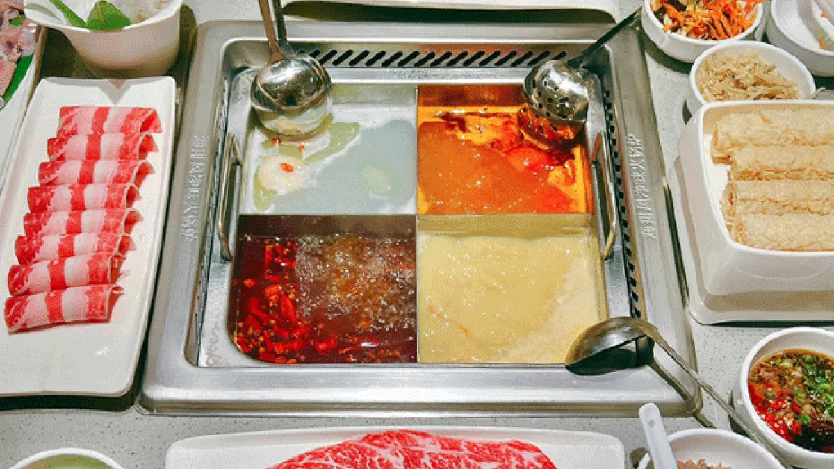 火鍋名店海底撈傳出使用蘇丹紅辣椒粉。(圖/翻攝自海底撈臉書)