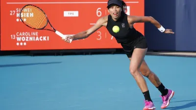 謝淑薇馬德里公開賽女雙晉八強。(美聯社)
