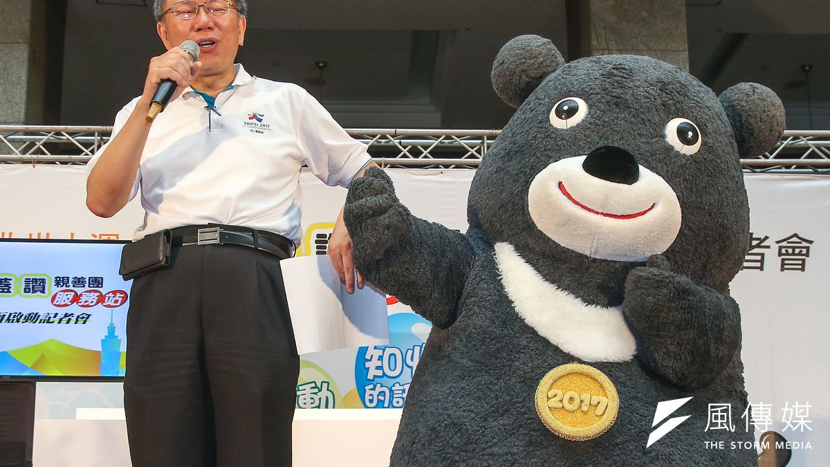 台北市長柯文哲表示,世大運開閉幕預算大約會花費3.6億,但8成以上的票都是800元的價位,光靠門票收入一定虧錢。 (陳明仁攝) 台北市長柯文哲表示,世大運開閉幕預算大約會花費3.6億,但8成以上的票都是800元的價位,光靠門票收入一定虧錢。 (陳明仁攝)