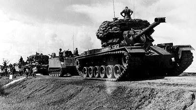 甘迺迪派遣四百名綠扁帽特戰人員前往南越擔任特別顧問,協助訓練南越部隊和蒙塔格納德族(Montagnards),那是一支分布於越南中央平原區的土著部落民族。(資料照,wikipedia/public domain)