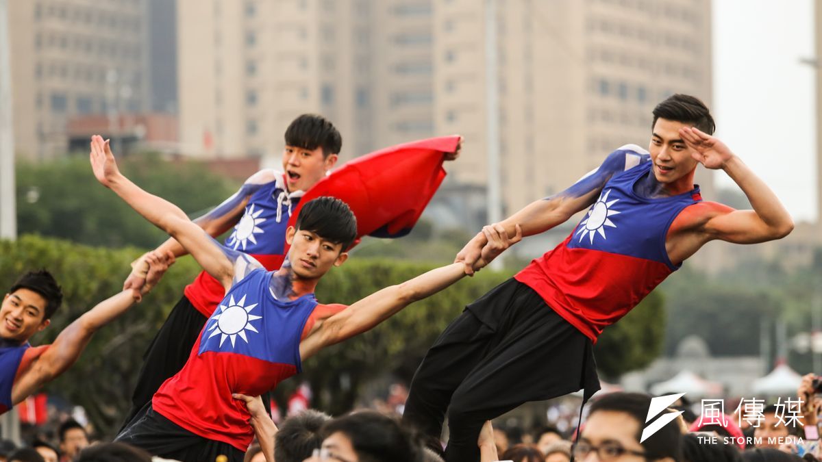 台灣主權當然屬於中華民國。圖為元旦府前升旗典禮與活動。林韶安攝。 台灣主權當然屬於中華民國。圖為元旦府前升旗典禮與活動。林韶安攝。