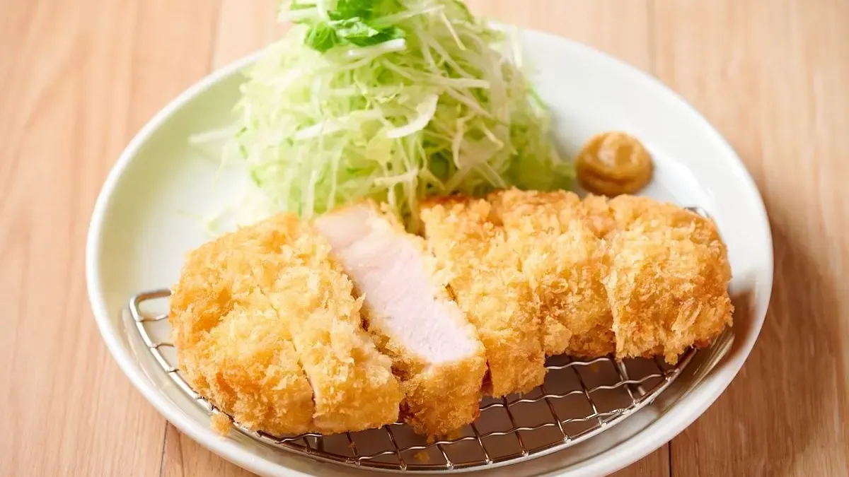 風傳媒は、ミシュラン掲載店「Fry家」の姉妹店「熟成とんかつ フライ家 四ツ谷」開業に際し、StyLe社へ独自インタビューを実施し、その経緯やこだわりを取材した。(写真/株式会社StyLe提供) 風傳媒は、ミシュラン掲載店「Fry家」の姉妹店「熟成とんかつ フライ家 四ツ谷」開業に際し、StyLe社へ独自インタビューを実施し、その経緯やこだわりを取材した。(写真/株式会社StyLe提供)