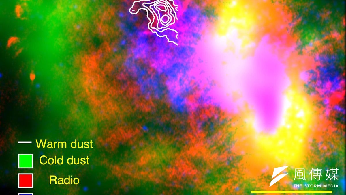 超新星殘骸「人馬座A東」產生的星際塵埃 超新星殘骸「人馬座A東」產生的星際塵埃