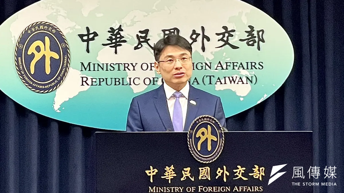 外交部8日舉行例行記者會,發言人蕭光偉回應媒體提問。(鍾秉哲攝)