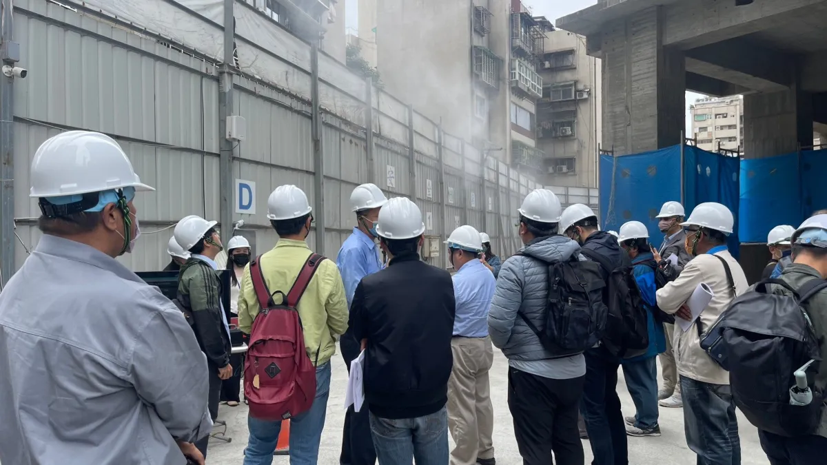 北市環保局辦理全國首場營建工地科技化污染管理示範觀摩。(圖/臺北市政府環境保護局提供)