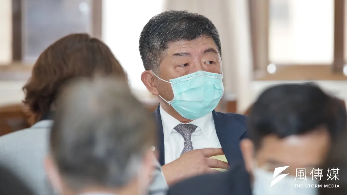 衛福部長陳時中(見圖)29日接受藍委質詢時表示,今年出現新冠肺炎疫苗機會不大,但明年有各種可能性。(盧逸峰攝)