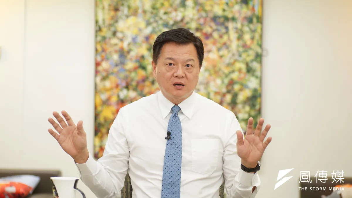 前台北縣長周錫瑋認為,大陸要面對的問題很多,沒時間理台灣。(盧逸峰攝)