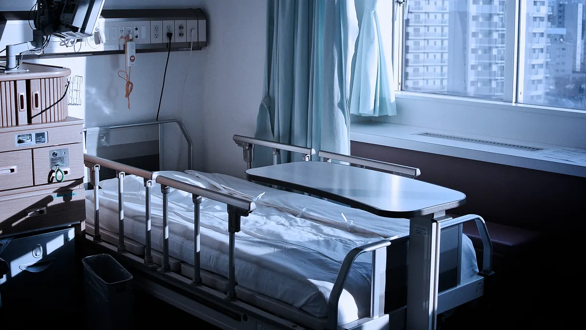 當病人的生命即將走到盡頭,救與不救常是最難的抉擇。(圖/MIKI Yoshihito@flickr) 當病人的生命即將走到盡頭,救與不救常是最難的抉擇。(圖/MIKI Yoshihito@flickr)