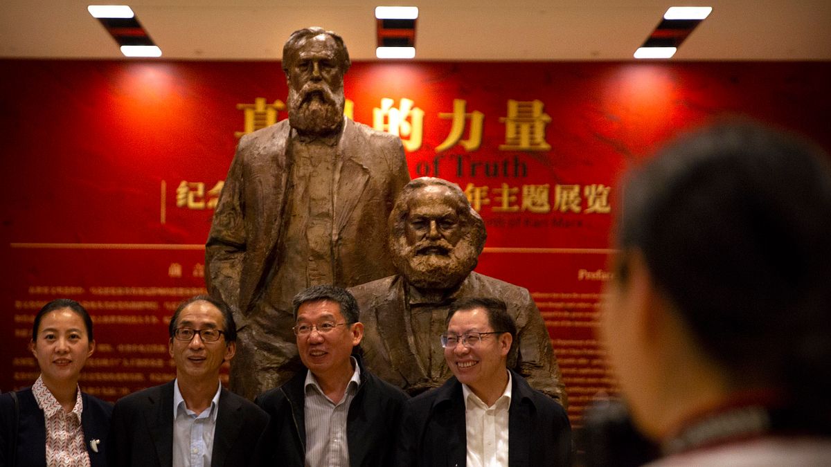 2018年5月5日是馬克思(Karl Marx)200歲誕辰,中國各界大肆慶祝(AP) 2018年5月5日是馬克思(Karl Marx)200歲誕辰,中國各界大肆慶祝(AP)