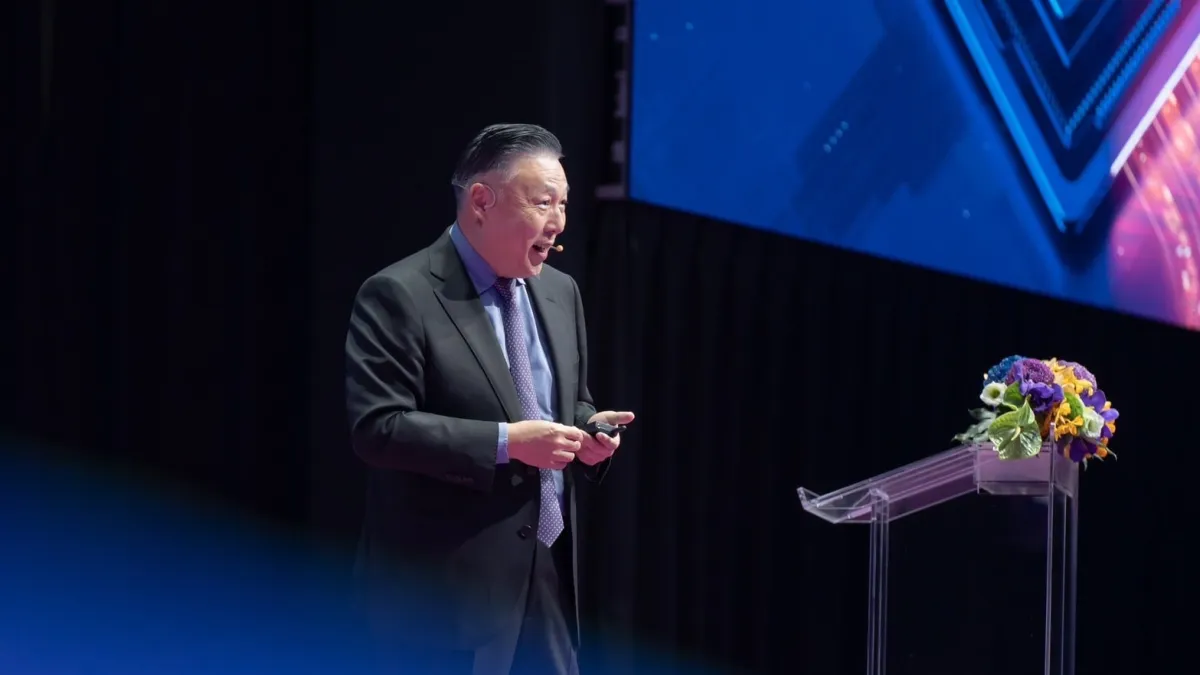 日月光執行長吳田玉在SEMICON Taiwan 2024的「imec 科技論壇」中發表主題演講。(公司提供)