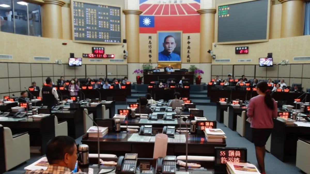 南市議會聯審明年度總預算 藍議員杯葛又散會收場