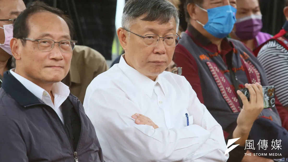 台北市長柯文哲(左二)本次同額參選民眾黨主席。(資料照,柯承惠攝)