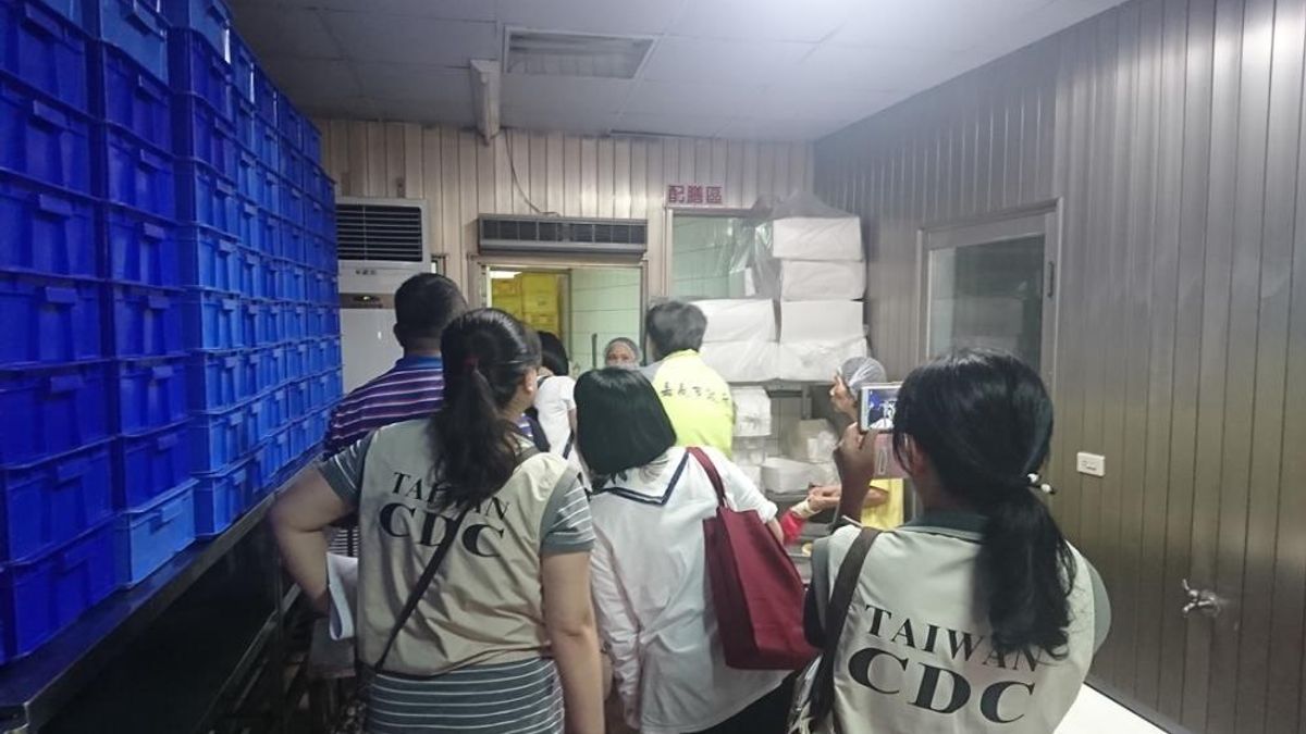 嘉義高商通報疑似學生食物中毒,就診人數超過上百人。(圖/嘉義市政府提供) 嘉義高商通報疑似學生食物中毒,就診人數超過上百人。(圖/嘉義市政府提供)