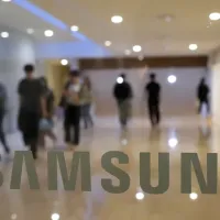 Samsung reached a tentative agreement in South Korea under government intervention, with the planned general strike temporarily suspended. Pictured: the exterior of Samsung Electronics' headquarters in South Korea. (File photo, AP) Samsung reached a tentative agreement in South Korea under government intervention, with the planned general strike temporarily suspended. Pictured: the exterior of Samsung Electronics' headquarters in South Korea. (File photo, AP)