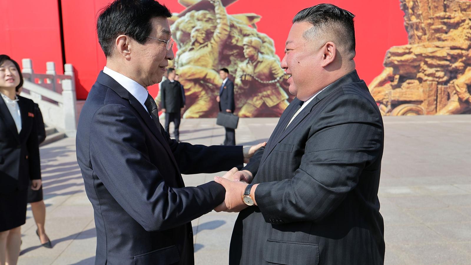金正恩為何快閃丹東?專家:爭取與中國經濟合作,也向莫斯科釋放訊號