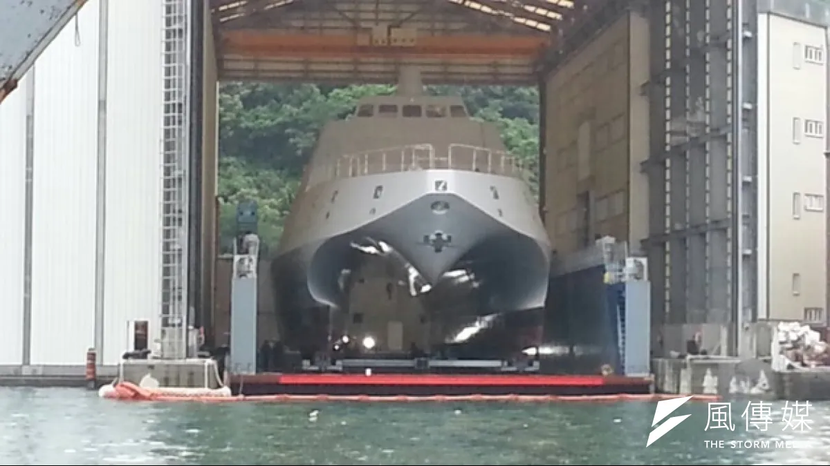 沱江艦舷號PGG618,排水量500噸,最高速度可達38節,沱江艦火力強大,有航母殺手之稱。(朱明攝)