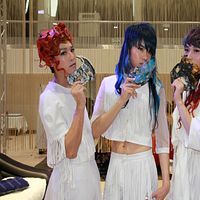 髮型「雌雄同體」 弘光科大美髮系畢展秀創意 髮型「雌雄同體」 弘光科大美髮系畢展秀創意