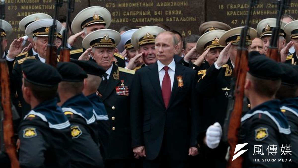 普京帶領俄國整軍經武,但目前的經濟是否能夠支撐,成為外界最大疑問。(美聯社) 普京帶領俄國整軍經武,但目前的經濟是否能夠支撐,成為外界最大疑問。(美聯社)