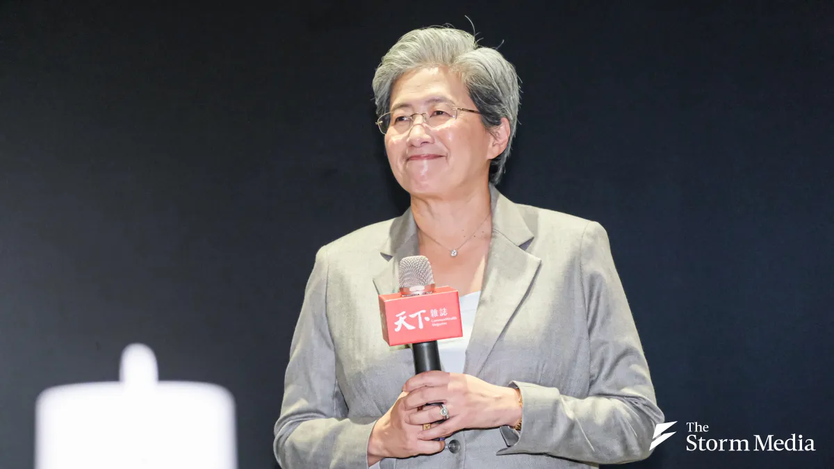 The Commonwealth Magazine 45th Anniversary Flagship Forum 'AI Summit Dialogue: Co-Creating a New Future for Industry' was held on the 22nd at the Taipei Marriott Hotel. Pictured is AMD CEO Lisa Su (Su Zifeng) during an interview. (Photo by Liu Weihong)