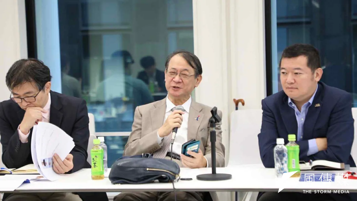 日本前駐台代表泉裕泰等學者,9月11日在日本智庫「笹川和平基金會」與來訪的國民黨青年團代表會面。(國民黨提供)