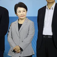 国民党主席の朱立倫氏は以前に「バトンタッチする意思」を表明したが、国民党内部では、実際には台中市長・盧秀燕氏(写真)への牽制策だと見る声もある。(資料写真、柯承惠撮影) 国民党主席の朱立倫氏は以前に「バトンタッチする意思」を表明したが、国民党内部では、実際には台中市長・盧秀燕氏(写真)への牽制策だと見る声もある。(資料写真、柯承惠撮影)