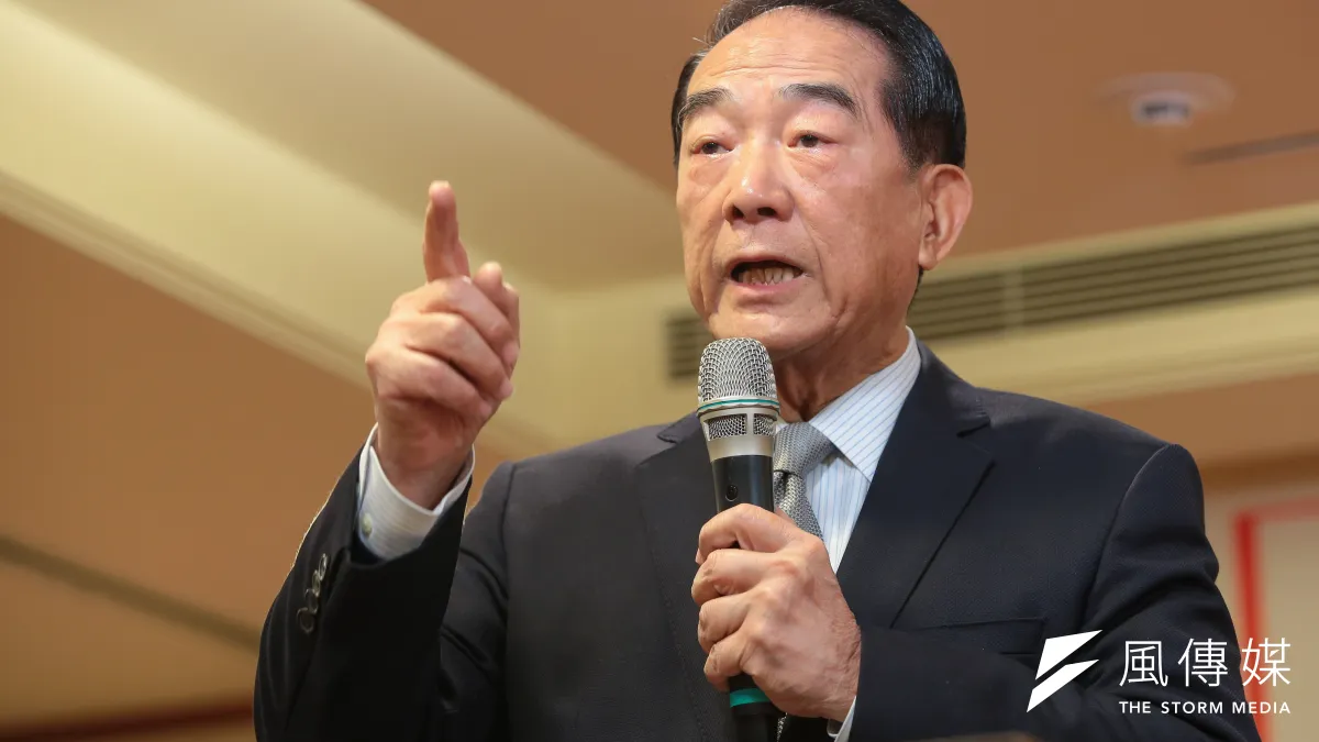 親民黨主席宋楚瑜12日出席「蔣經國祕書報告!」新書發表記者會。(顏麟宇攝)