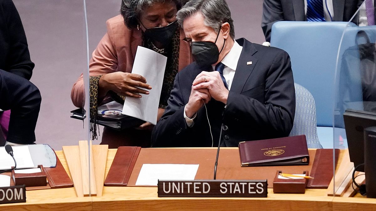 美國國務卿布林肯與常駐聯合國代表湯瑪斯─格林菲爾德。(AP) 美國國務卿布林肯與常駐聯合國代表湯瑪斯─格林菲爾德。(AP)