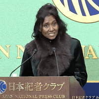 AP通信社のデイジー・ヴィーラシンハム社長兼CEOは、日本記者クラブの会見で、デジタルファースト戦略、収益多角化、AI活用の原則、そして報道の自由を守る重要性について説明した。(写真/日本記者クラブ提供) AP通信社のデイジー・ヴィーラシンハム社長兼CEOは、日本記者クラブの会見で、デジタルファースト戦略、収益多角化、AI活用の原則、そして報道の自由を守る重要性について説明した。(写真/日本記者クラブ提供)