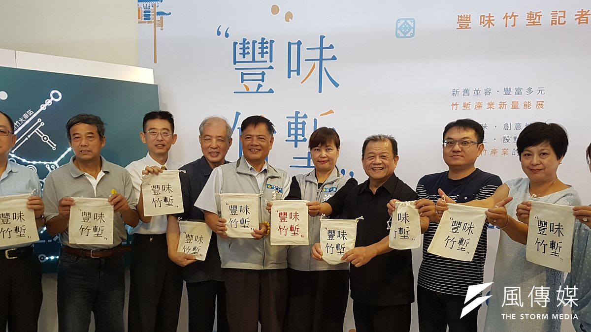 新竹市「豐味竹塹」展覽將透過各展區內容串連時空軸的蛻變,讓民眾一睹新竹產業變遷歷史。(圖/方詠騰攝) 新竹市「豐味竹塹」展覽將透過各展區內容串連時空軸的蛻變,讓民眾一睹新竹產業變遷歷史。(圖/方詠騰攝)