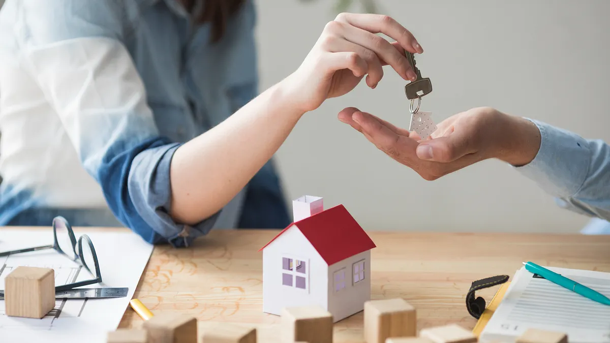 從為生存掙扎到買下人生第一間房!年輕世代能複製她的成功模式嗎?(示意圖/取自Freepik)