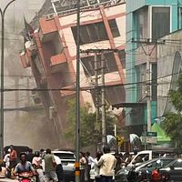 ミャンマー現地時間今日(28日)午後、規模7.7の強い地震が発生し、中国雲南省の昆明、大理やタイのバンコク、チェンマイでも明らかな揺れを感じた。(画像/Xより転載) ミャンマー現地時間今日(28日)午後、規模7.7の強い地震が発生し、中国雲南省の昆明、大理やタイのバンコク、チェンマイでも明らかな揺れを感じた。(画像/Xより転載)