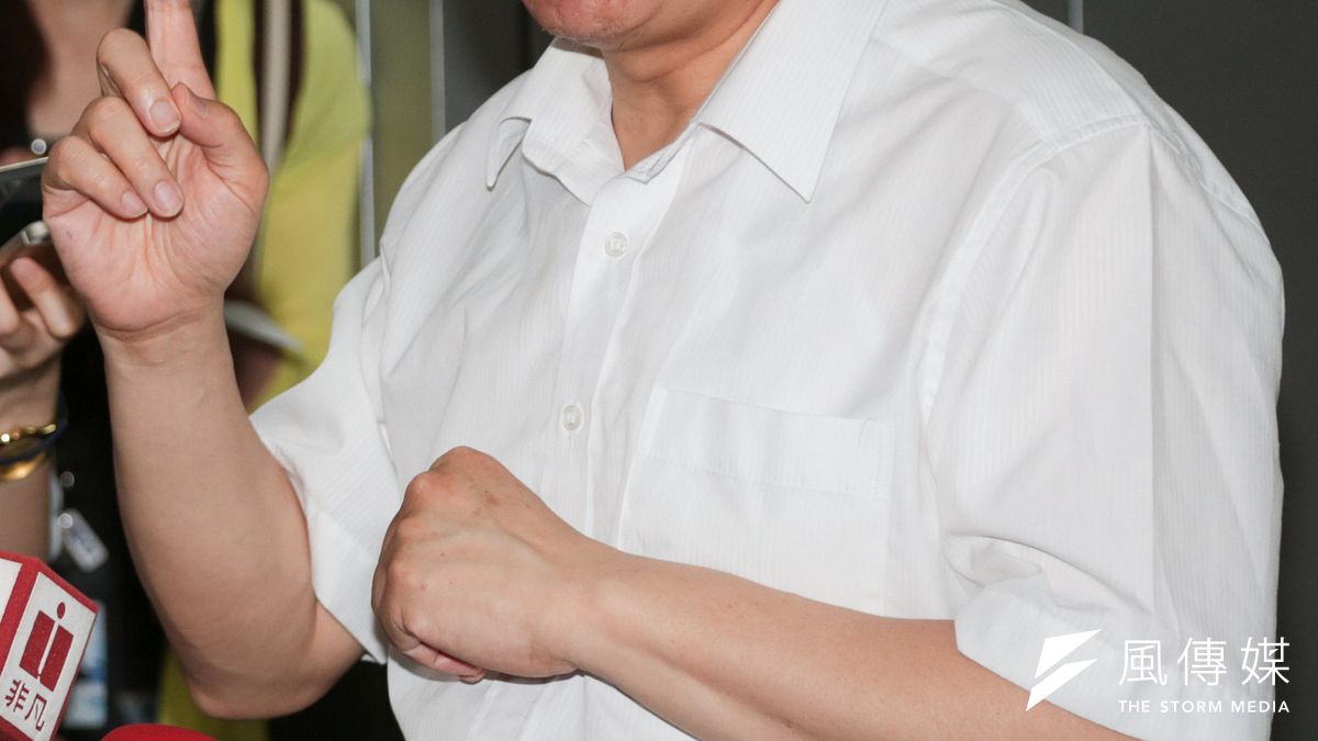 對於周刊報導台北市長柯文哲組織「聽密追弊小組」,柯對此並未否認。(余志偉攝) 對於周刊報導台北市長柯文哲組織「聽密追弊小組」,柯對此並未否認。(余志偉攝)