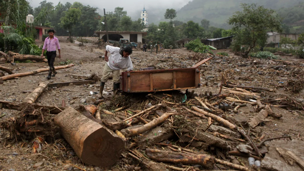 墨西哥遭受颶風襲擊,至少38人喪生。(美聯社)