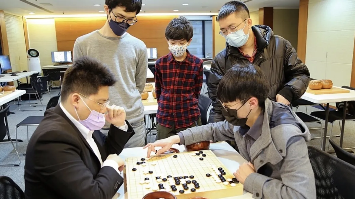 職業外卡王元均天元首輪意外遭林士勛七段淘汰。(海峰棋院)