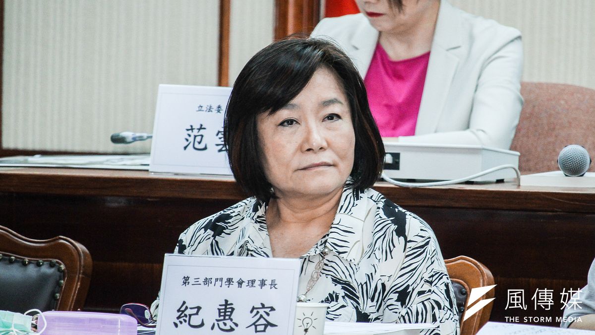 新北衛生局女墜樓案,監察委員紀惠容(見圖)、張菊芳申請自動調查。(資料照,蔡親傑攝) 新北衛生局女墜樓案,監察委員紀惠容(見圖)、張菊芳申請自動調查。(資料照,蔡親傑攝)