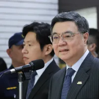 Premier Cho Jung-tai (卓榮泰) traveled to Japan in March to watch the World Baseball Classic (WBC). After sparking fierce political opposition domestically, the trip also sent ripples through Japan's diplomatic circles. (File photo by Chen Pin-yu) Premier Cho Jung-tai (卓榮泰) traveled to Japan in March to watch the World Baseball Classic (WBC). After sparking fierce political opposition domestically, the trip also sent ripples through Japan's diplomatic circles. (File photo by Chen Pin-yu)