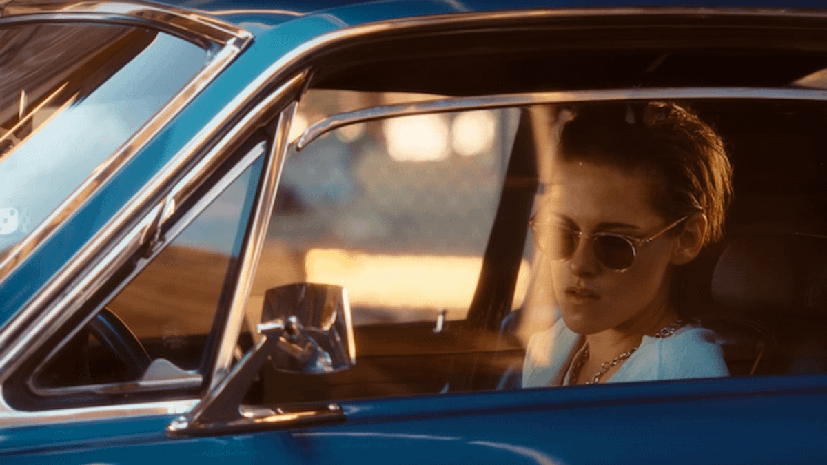 克莉絲汀史都華的率性魅力(圖/擷取自Youtube) 克莉絲汀史都華的率性魅力(圖/擷取自Youtube)