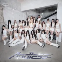 tripleSが24人の完全体によるソウル公演を成功裏に終え、新曲「Andless」のリリースとともに10月31日の東京公演をはじめとする世界展開へ乗り出す。(写真/The Orchard Japan提供) tripleSが24人の完全体によるソウル公演を成功裏に終え、新曲「Andless」のリリースとともに10月31日の東京公演をはじめとする世界展開へ乗り出す。(写真/The Orchard Japan提供)