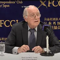 カーティス教授は、自民党の統治モデルが限界に達し、高市新政権は対中・対台政策で試練に直面すると指摘した。(写真/FCCJ提供) カーティス教授は、自民党の統治モデルが限界に達し、高市新政権は対中・対台政策で試練に直面すると指摘した。(写真/FCCJ提供)