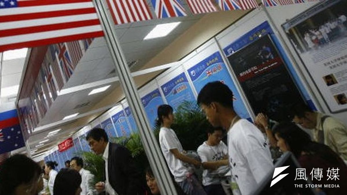 陸生近年成為美國外籍生大宗。(圖片來源:取自網路) 陸生近年成為美國外籍生大宗。(圖片來源:取自網路)