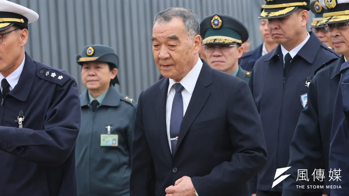 國防部長邱國正(見圖)兒子爆發桃色風波,醜聞險些「動搖國本」,而傳出對邱國正一直不是太滿意的總統蔡英文,為何會全力慰留?本周內幕精選帶你爬梳政壇及兩岸「檯面下的那些事」。(資料照,顏麟宇攝)