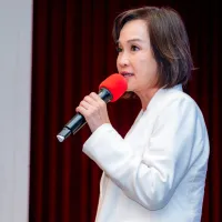 市長參選人柯志恩列五大爭議猛攻對手賴瑞隆,從派系弊案到勞工放假:別只會聽黨意。(圖/柯志恩競總提供) 市長參選人柯志恩列五大爭議猛攻對手賴瑞隆,從派系弊案到勞工放假:別只會聽黨意。(圖/柯志恩競總提供)