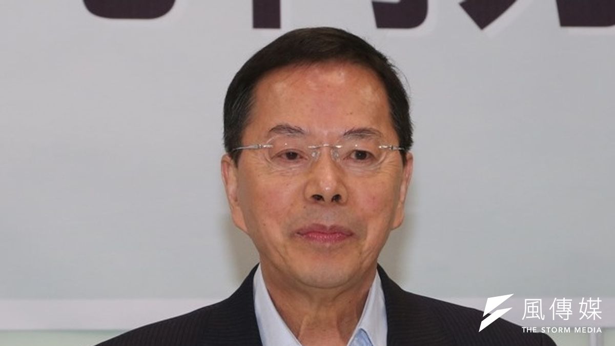 現任農委會主委陳保基認為將此次禽流感疫情歸咎為2003年H5N2的病毒沒有清乾淨,李金龍指這樣的說法沒有科學根據。(余志偉攝) 現任農委會主委陳保基認為將此次禽流感疫情歸咎為2003年H5N2的病毒沒有清乾淨,李金龍指這樣的說法沒有科學根據。(余志偉攝)