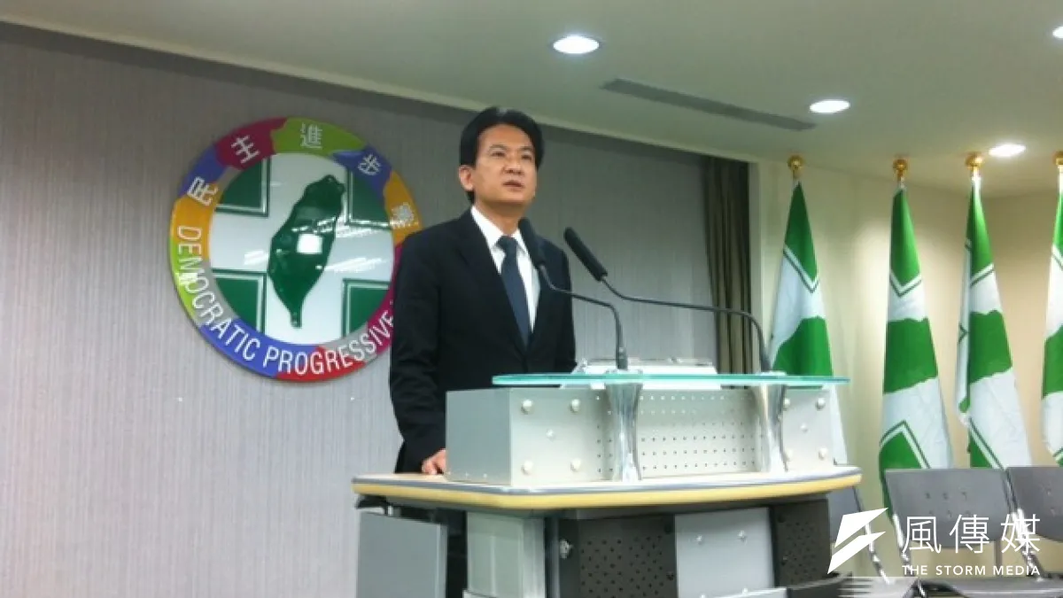 林俊憲也說,民進黨和台聯在本周就會完成整合,過去4年新北市市政空轉,民進黨有信心年底選舉,就打敗朱立倫。(顏振凱攝)
