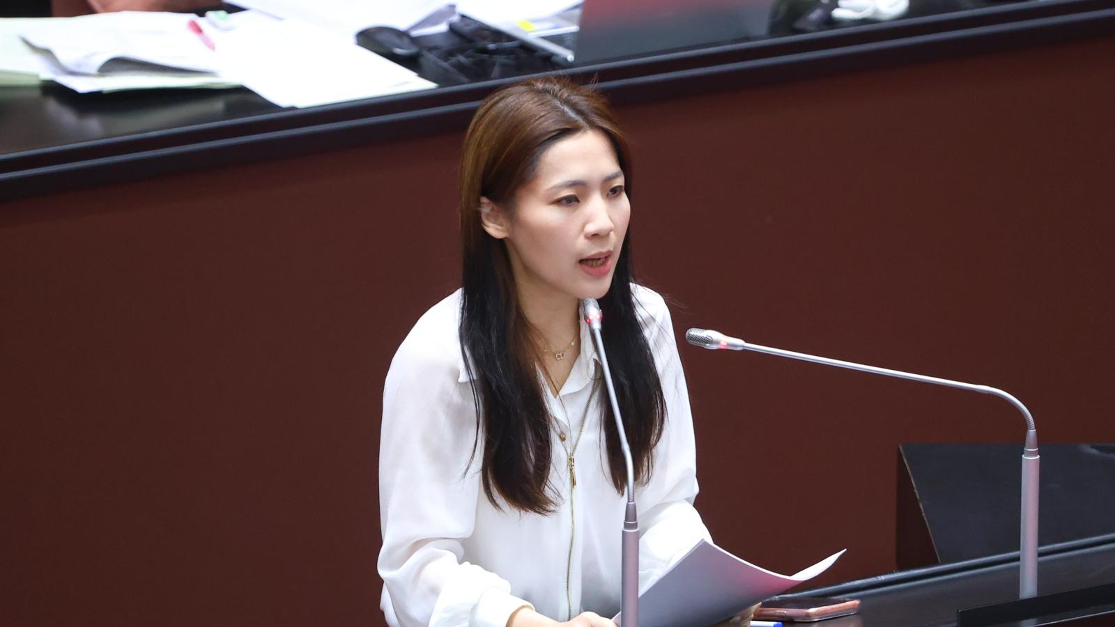 毒油案真相追到底!徐巧芯告發法務部涉洩密 稱握明確事證:總編輯準備應訊