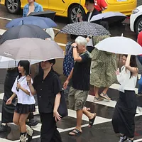 中央気象署は、30日から9月1日にかけて水分がわずかに増加し、東南部で午後の雷雨に注意するように呼びかけている。(写真/柯承惠撮影) 中央気象署は、30日から9月1日にかけて水分がわずかに増加し、東南部で午後の雷雨に注意するように呼びかけている。(写真/柯承惠撮影)