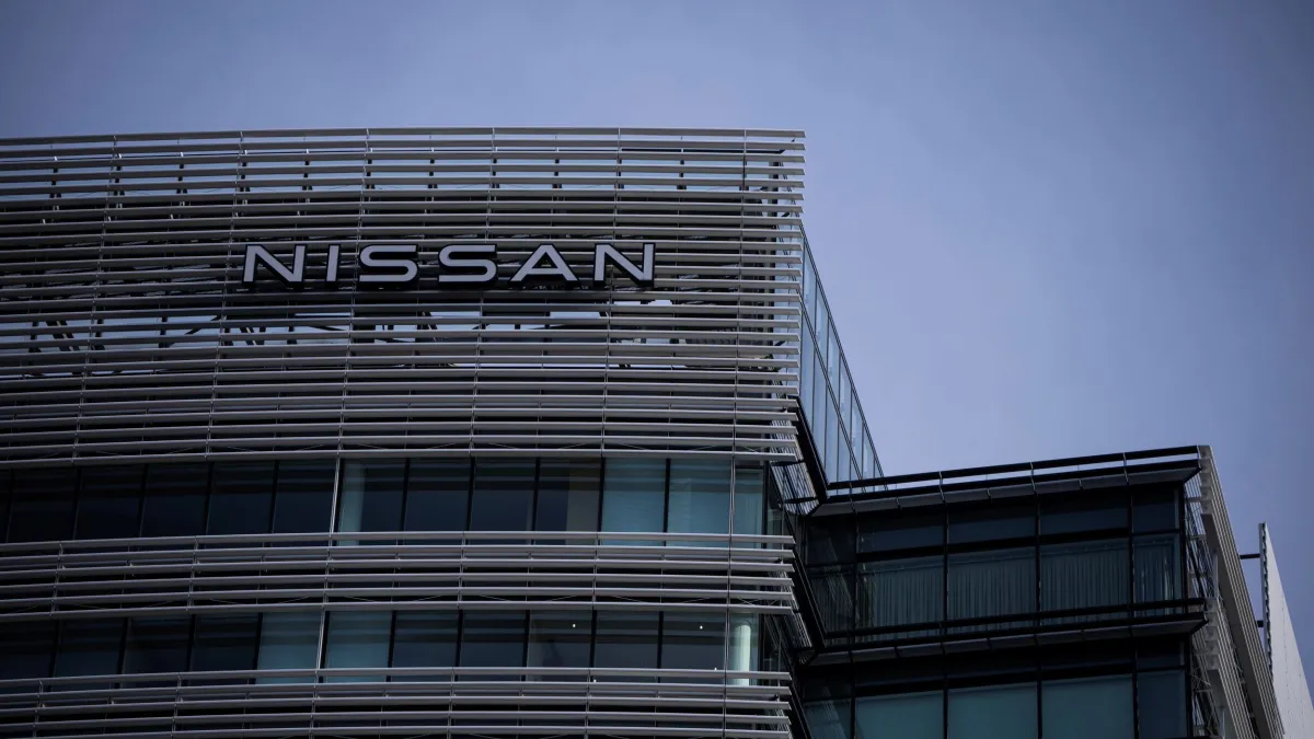 日產汽車(Nissan)位於橫濱總部外。(美聯社)