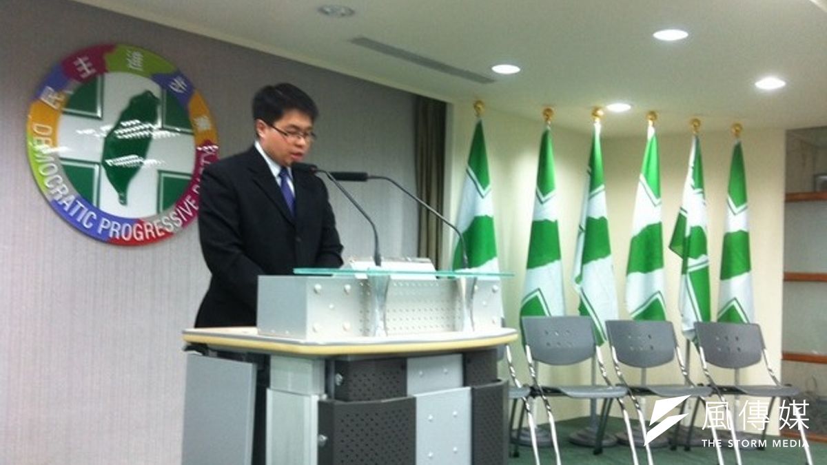 民進黨發言人黃帝穎18日表示,台北市長郝龍斌所提「先特招、後免試」及「一試兩用」等作法,牴觸12年國教基本精神,「先免試,後特招」原則應依法落實。(資料照片,顏振凱攝) 民進黨發言人黃帝穎18日表示,台北市長郝龍斌所提「先特招、後免試」及「一試兩用」等作法,牴觸12年國教基本精神,「先免試,後特招」原則應依法落實。(資料照片,顏振凱攝)